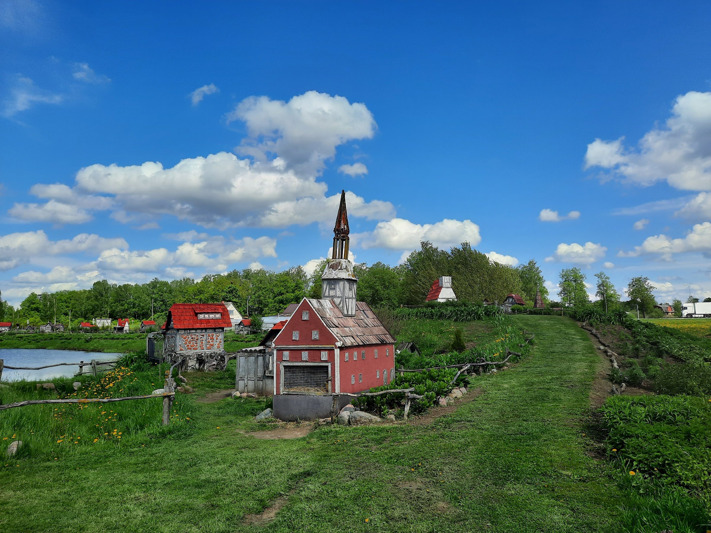 Rabbit Town (Trušu pilsētiņa)